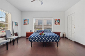2 B/R w/Private Balcony, Heart of South Beach Deal